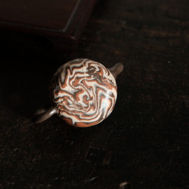 小ぶりで可愛い◇中国産 小ぶり陶器製ミニチュア急須 インテリア