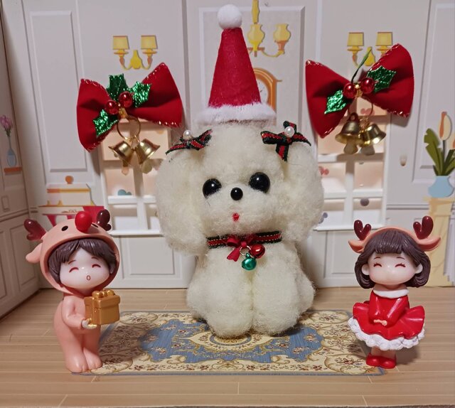 専用ページ　クリスマス作品　羊毛フェルト 羊毛フェルト クリスマスリボンのふわふわマルチーズ | iichi 日々の