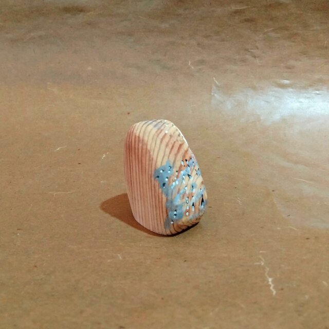 彩色木彫刻置物 フクロウ小◇ヤクスギ③ | iichi 日々の暮らしを