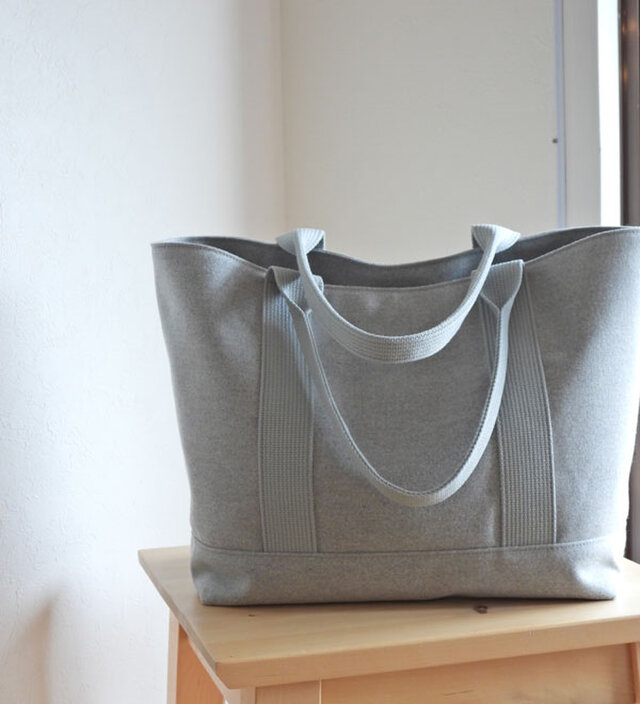 キャンバスシンプルトート　肩がけ用　スウェットのような  霜グレー