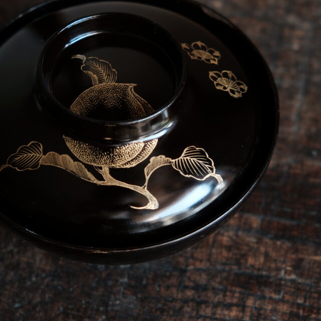 桃と花◇古輪島塗 漆芸黒塗沈金蓋付碗 漆器 骨董・antiques 古民家