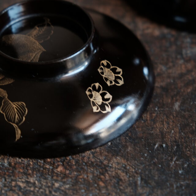 桃と花◇古輪島塗 漆芸黒塗沈金蓋付碗 漆器 骨董・antiques 古民家