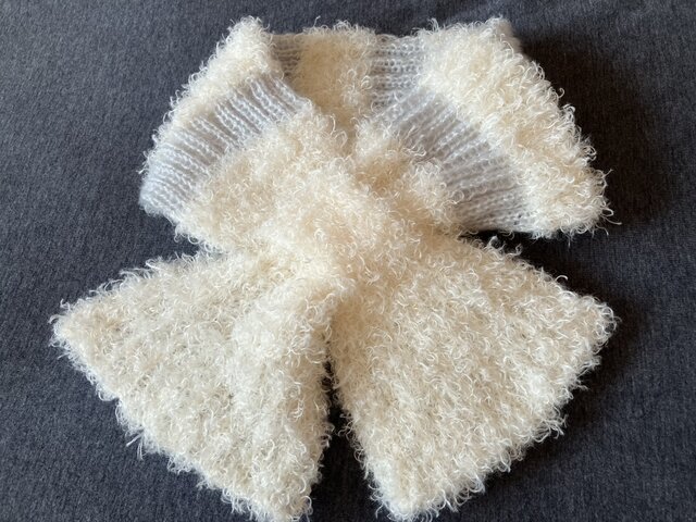 専用　あったかティペット　ハンドメイド カールファーティペット(手編み) | iichi 日々の暮らしを心地よくする