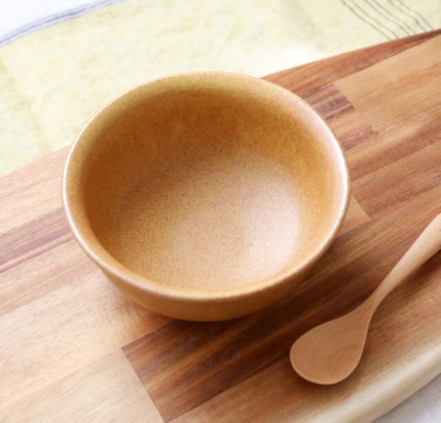 SALE】山吹色の丸鉢 | iichi 日々の暮らしを心地よくするハンドメイド