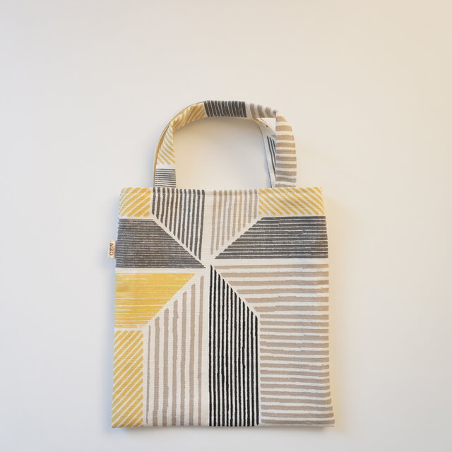 小さな手提げ　幾何学