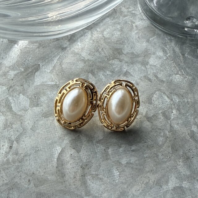 P729-ヴィンテージピアス U.S.A. 1980's Gold Tone Openwork