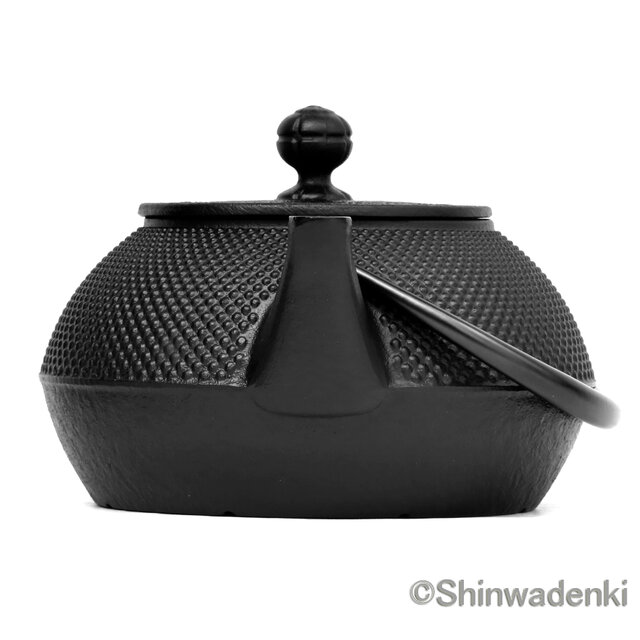 南部鉄器 鉄瓶 7型アラレ0.9L 内面素焼き・酸化被膜仕上 日本製 直火