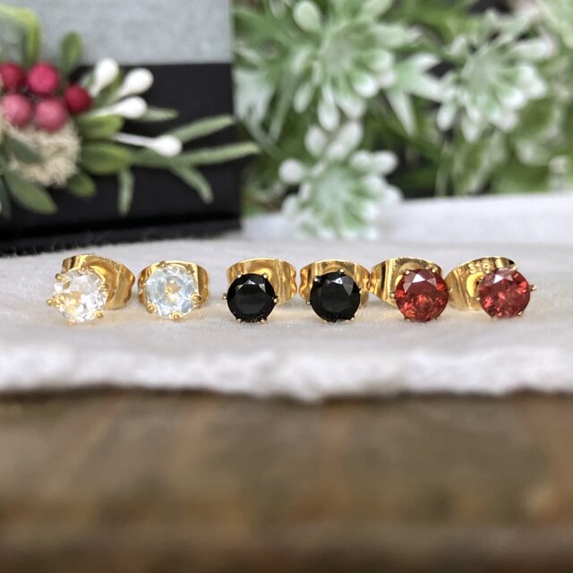 プレナイトと小粒天然石のピアス 14kgf☆天然石クリスタル（水晶） デザインピアス | iichi 日々