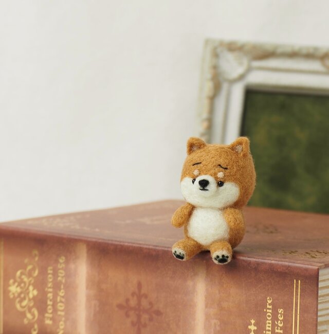 受注制作】 ぬいぐるみ風のまゆ柴犬(赤柴・黒柴・白柴) 羊毛フェルト