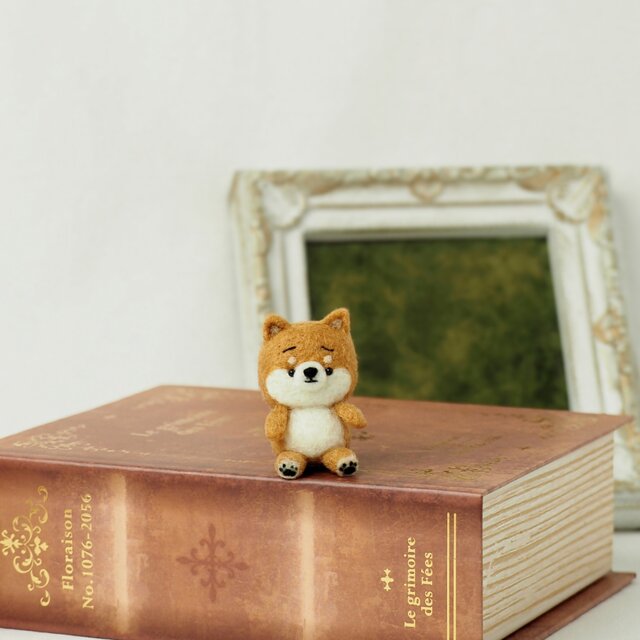 受注制作】 ぬいぐるみ風のまゆ柴犬(赤柴・黒柴・白柴) 羊毛フェルト