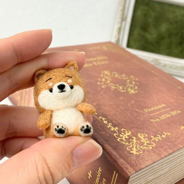 受注制作】 ぬいぐるみ風のまゆ柴犬(赤柴・黒柴・白柴) 羊毛フェルト