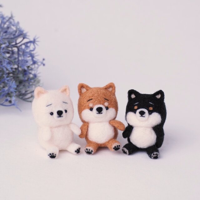 受注制作】 ぬいぐるみ風のまゆ柴犬(赤柴・黒柴・白柴) 羊毛フェルト