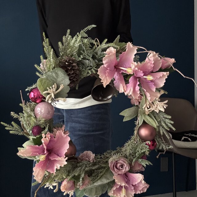 迫力のφ50cm 個性満点！ハイビスカスのクリスマスリース*モーヴ