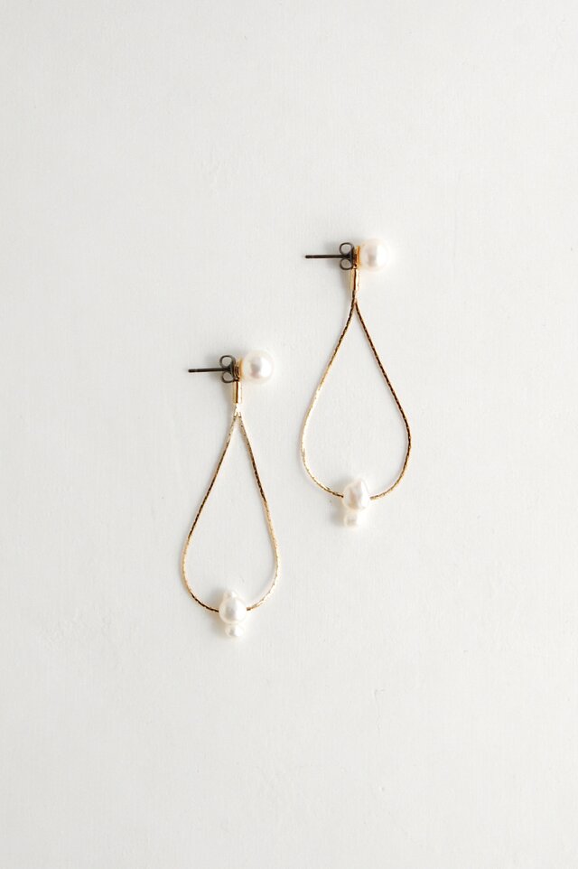 Pearl Dangle Earrings