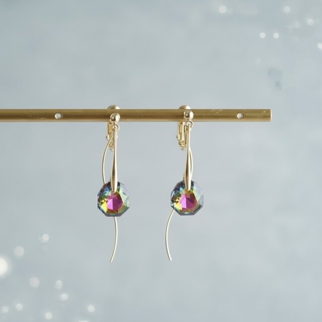 【秋冬の装いを彩る一粒】揺れる一粒イヤリングゴールド/シルバー　秋冬イヤリング　