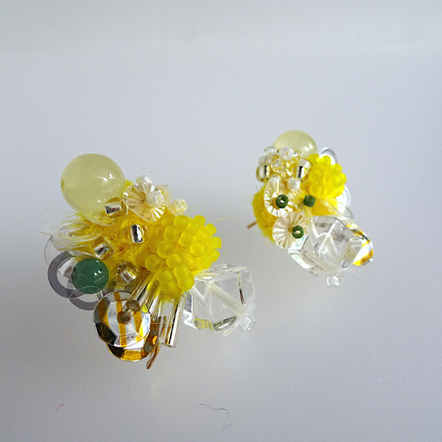 レモネードのピアス