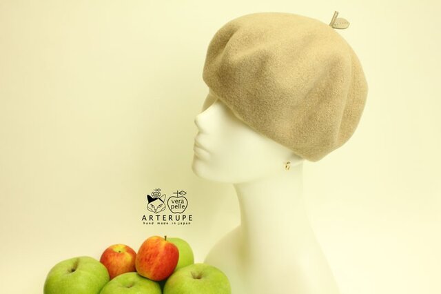 Apple Beret ベージュ A01-5の画像1枚目