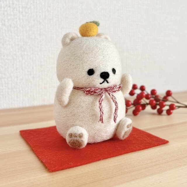 『タイムセール』とらさん鏡餅 迎春くまさん | 鏡餅になりきるシロクマさん 【受注生産】 | iichi