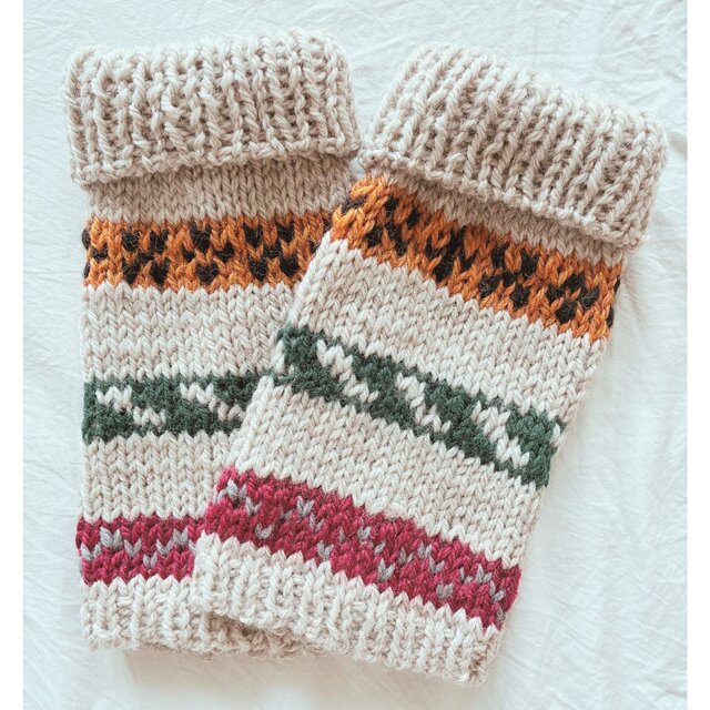 【秋冬新作】大人シックな配色の手編みレッグウォーマー（冷え対策に）