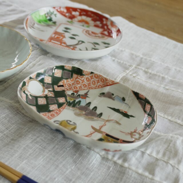 ユニークな構図の色絵変形皿 | iichi 日々の暮らしを心地よくする