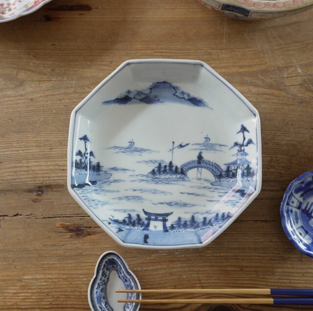 古伊万里山水図の八角皿 | iichi 日々の暮らしを心地よくする
