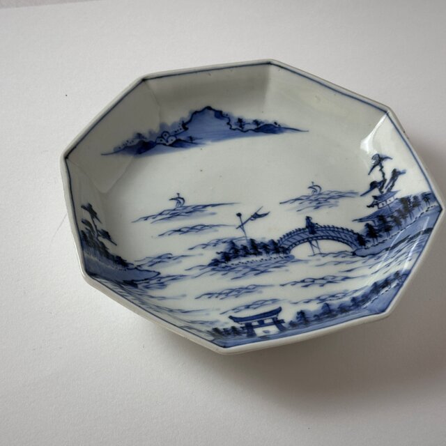 古伊万里山水図の八角皿 | iichi 日々の暮らしを心地よくする