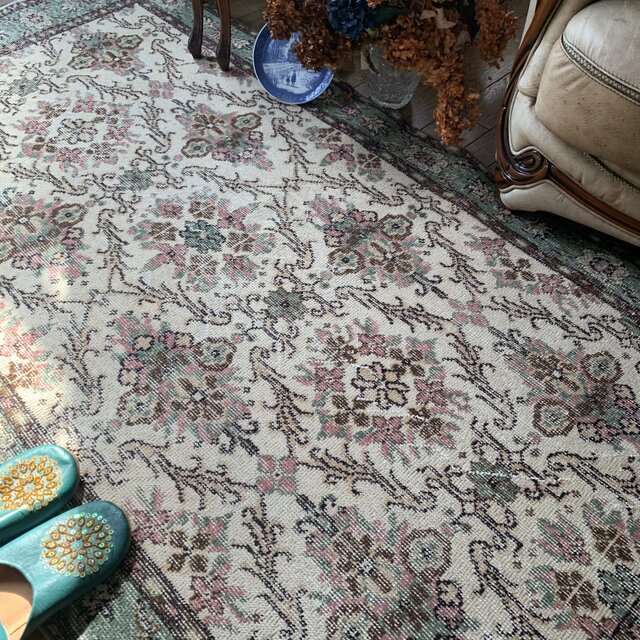 トルコヴィンテージラグ　204×108 くすみピンク　キャラメルベージュ　トルコ トルコヴィンテージラグ 204×108 くすみピンク キャラメルベージュ