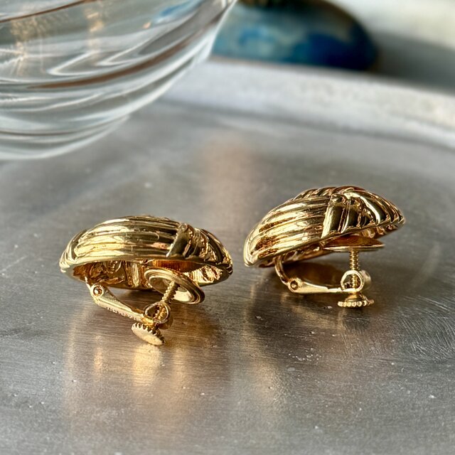YN28-【 Napier 】ネイピア・ヴィンテージイヤリング Gold-tone Basket