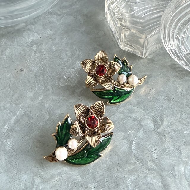 PA444-【 AVON 】エイボン・ヴィンテージピアス 1993 Christmas Flower