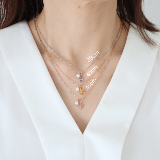 ✴︎Xmas限定！チャーム付きラッピング✴︎ 雪の結晶ネックレス&ピアス