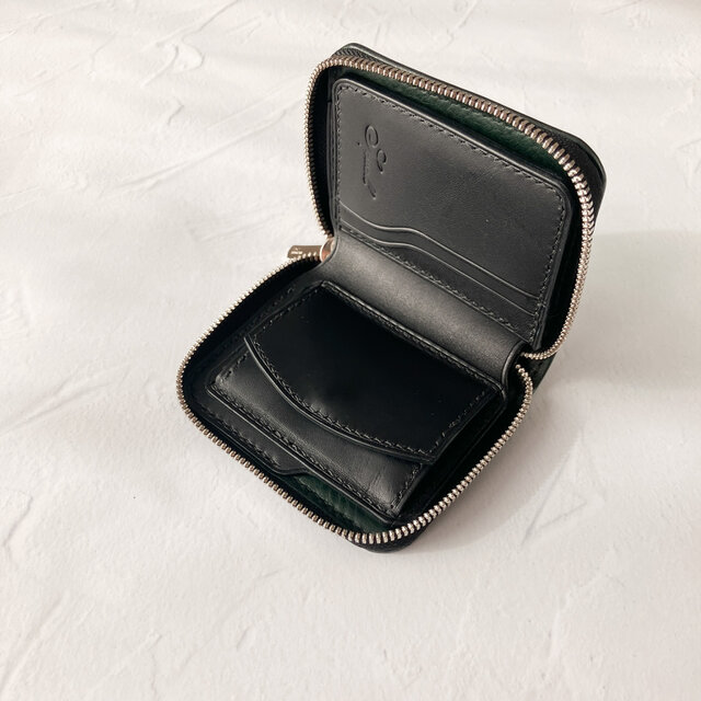 【旧仕様】ラウンドジップ二つ折り財布(ブラック×グリーン) ラウンドファスナー コンパクト財布 バイカラー