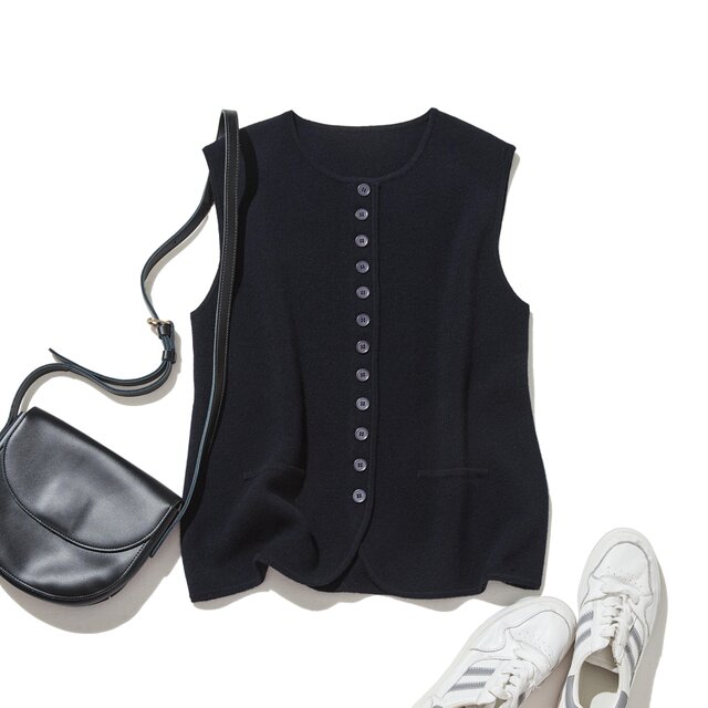 快適さとスタイルを両立　上質なウール100%のニットベスト　ウール100％　ネイビー　251101-2