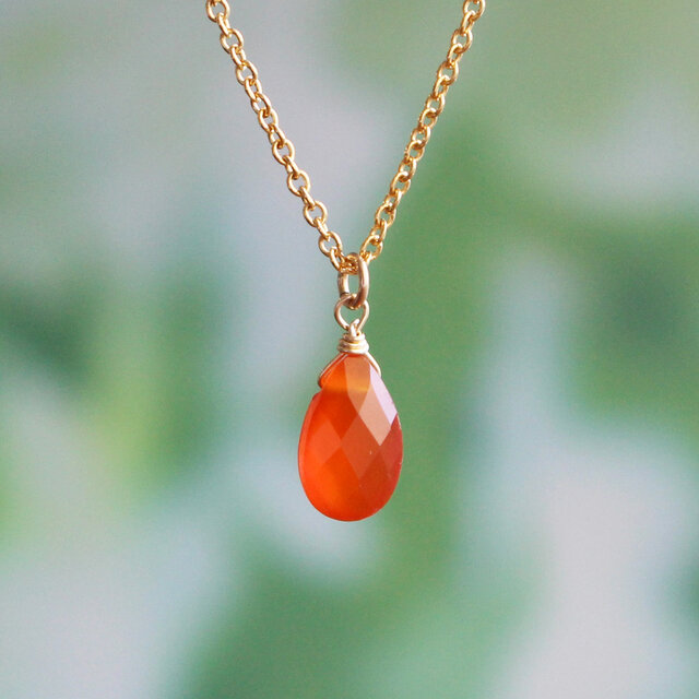 ✨7月誕生石✨ カーネリアン＜ペアシェイプ・ブリオレット＞のネックレス（K14GF）