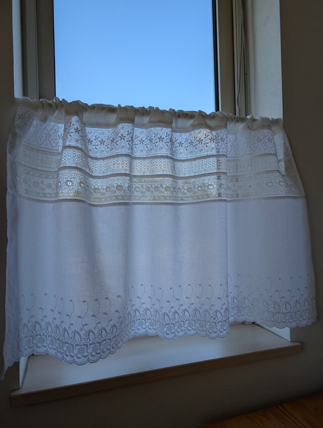 カフェカーテン【れい様オーダー品　ボイル＆ケミカルレース】ハンドメイド ♥️アンティークのような♥️可愛い♥️コットンレース＆レースリボン