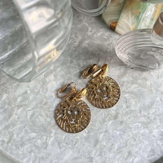 Y1133-【ANNE KLEIN】アンクライン・ヴィンテージイヤリング 1980's Lion Head Openwork