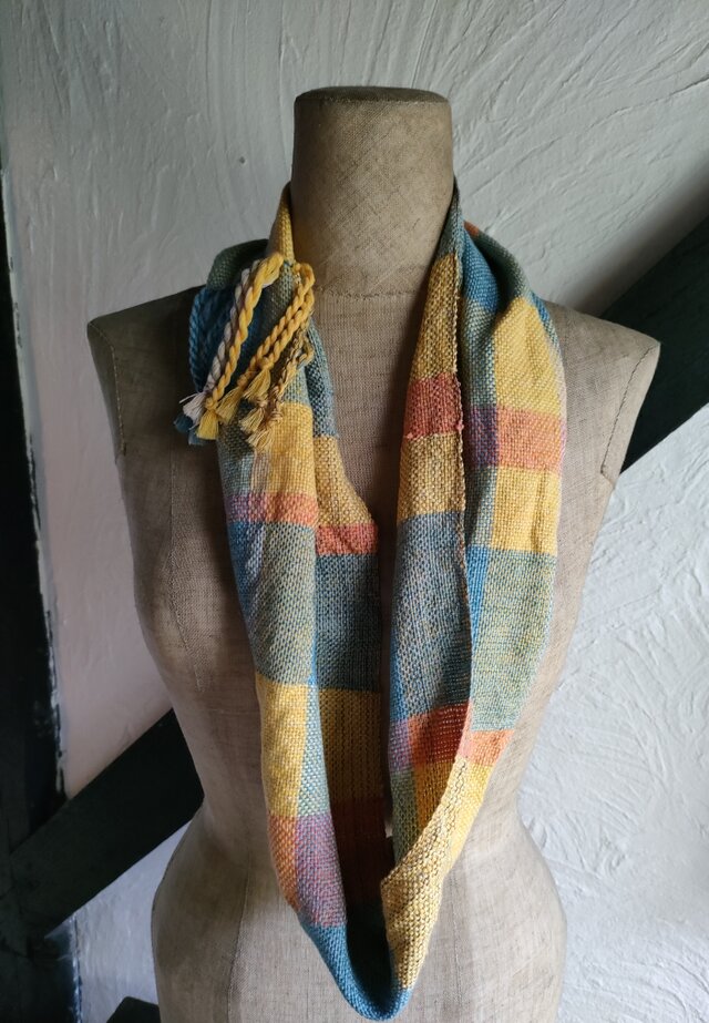 糸と糸　残糸使用　手織り 綿スヌード ☆送料無料☆