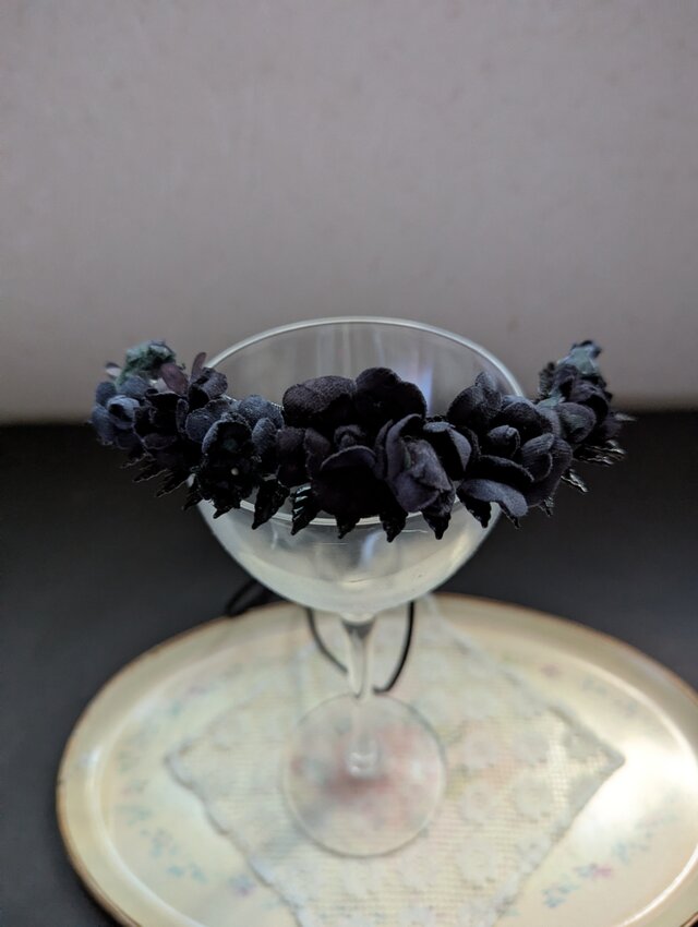 ネックレス  クロ色ミニばらと蕾たち C52