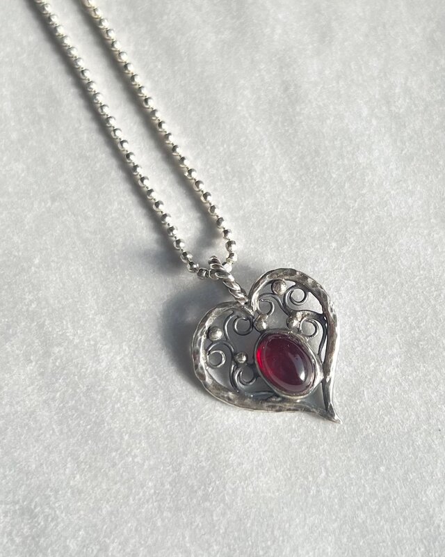 レッドアンバーペンダント「ハート」【hn175】