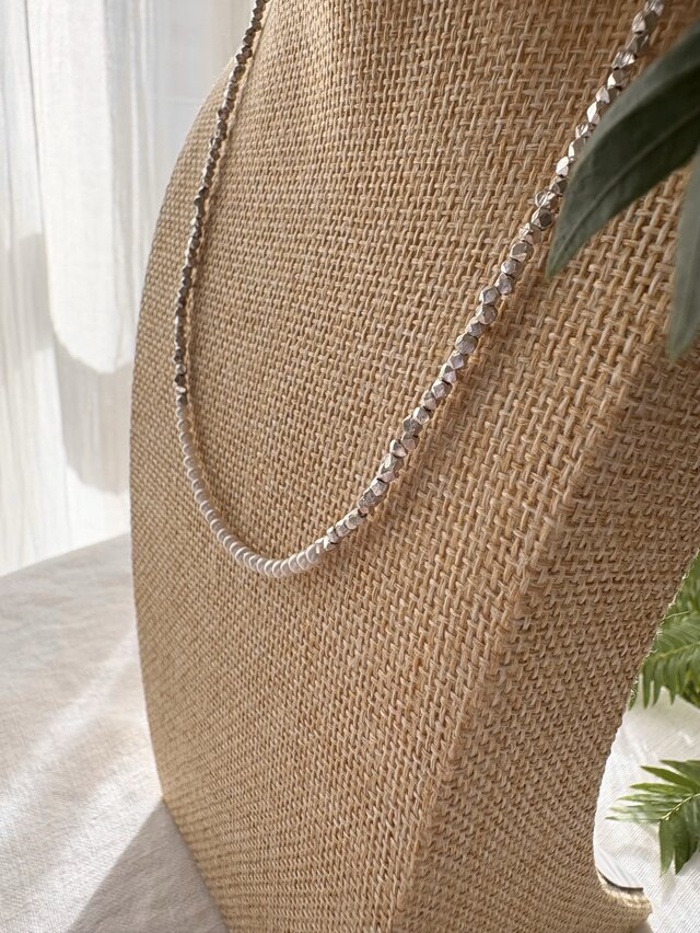 カレンシルバーキューブカット淡水パールネックレス40cm