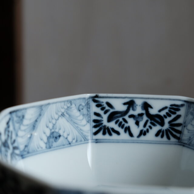 黒染付で素敵◇八角の形状。瀬戸焼 黒染付八角中鉢 骨董・antiques