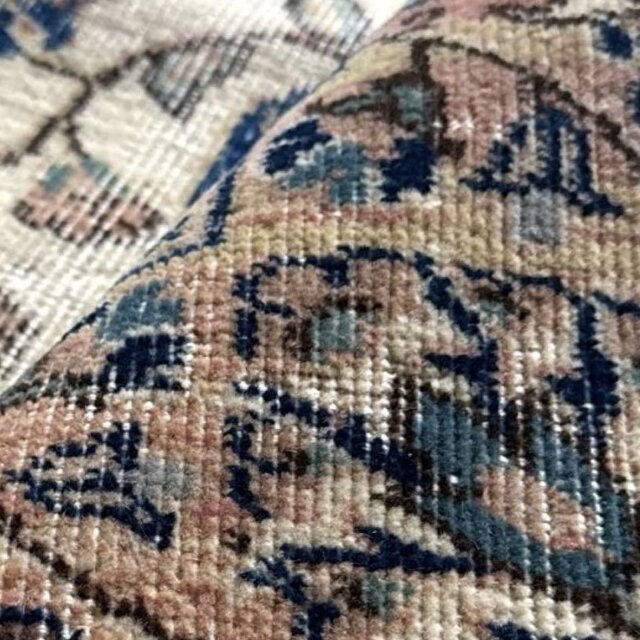 111×210 縁取りボタニカル柄 色むらあり トルコヴィンテージラグ