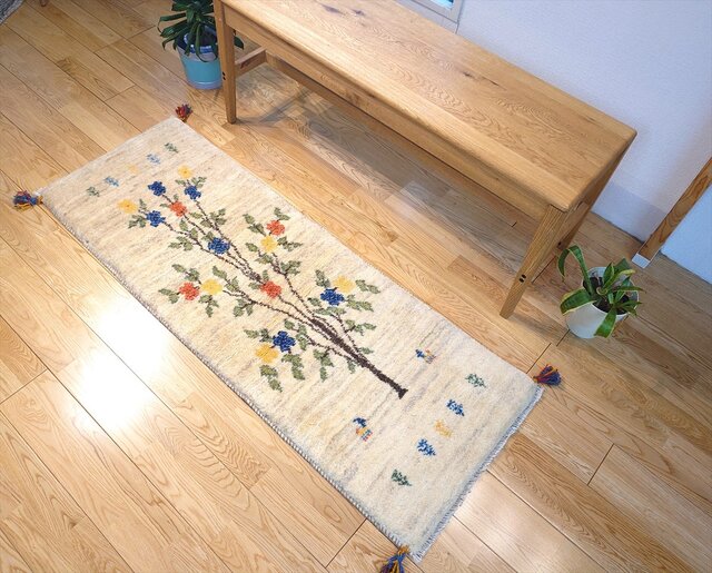 ギャッベ ランナー　120×40 ベージュヤギ　ペルシャ　イラン　インド　ラグ ペルシャ ギャッベ ランナー中 ラグ 140×52㎝ 生命の木 ベージュ Gray