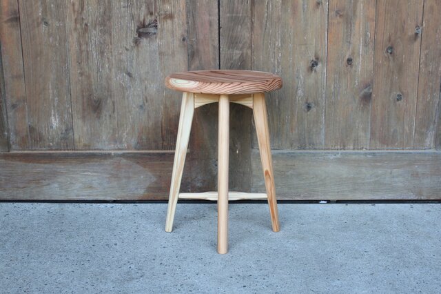 国産・カスタムメイド 木製スツール 1脚 ”美品“ A スツールA・国産スギ材 | iichi 日々の暮らしを心地よくする
