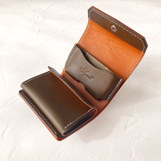 三つ折りウォレット　三つ折り財布　折り財布【受注制作】 受注製作】三つ折りコンパクト財布【カラー選択】【名入れオプション