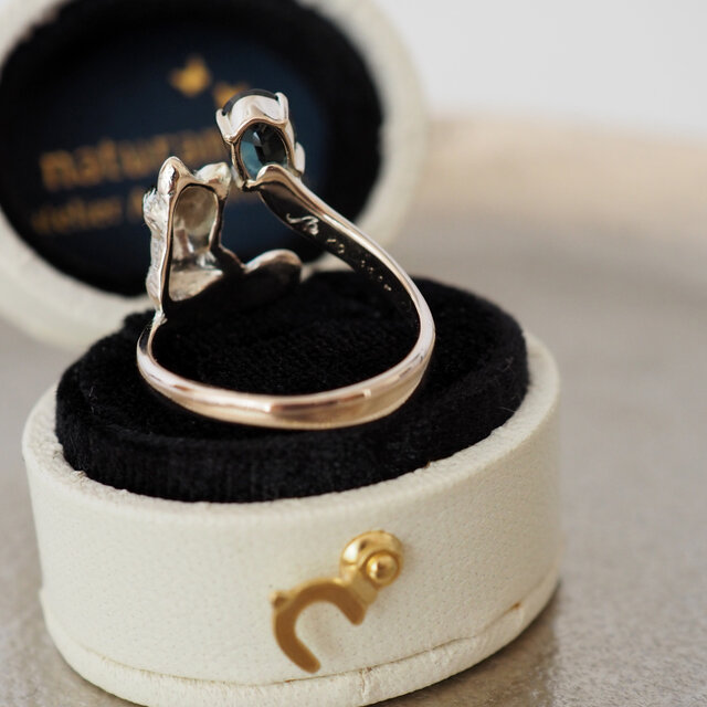 K10 ブルーグリーンサファイア 猫リング 11号 | iichi 日々の暮らしを