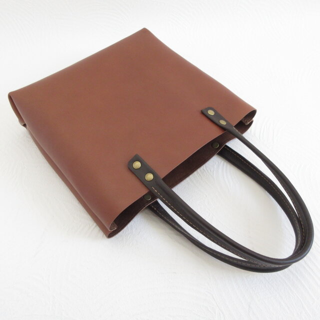 SALE開始～ newデザイン♪《牛革》三角マチのオールドスクエアトート・スムース・ブラウン・0562