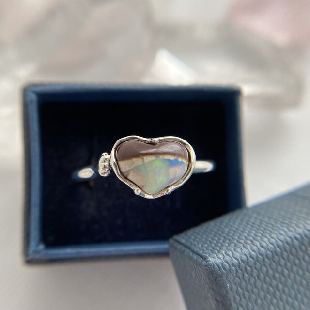 天然ボルダーオパールのハートと猫ちゃんシルバーリング☆原石から磨い