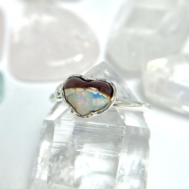天然ボルダーオパールのハートと猫ちゃんシルバーリング☆原石から磨い