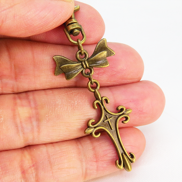 アンティークゴールド ロザリオとリボンのキーホルダー バッグチャーム