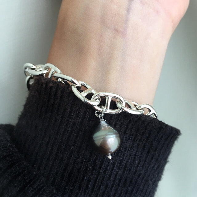 タヒチ産黒蝶真珠 シルバークラスプ ブレスレット | iichi 日々の